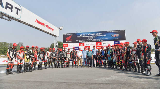 Vòng 5 giải đua xe Mô tô Việt Nam: Những vòng đua gây cấn cuối năm 2019 - 1