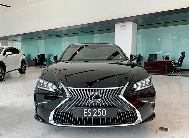 Lexus es 250 2020