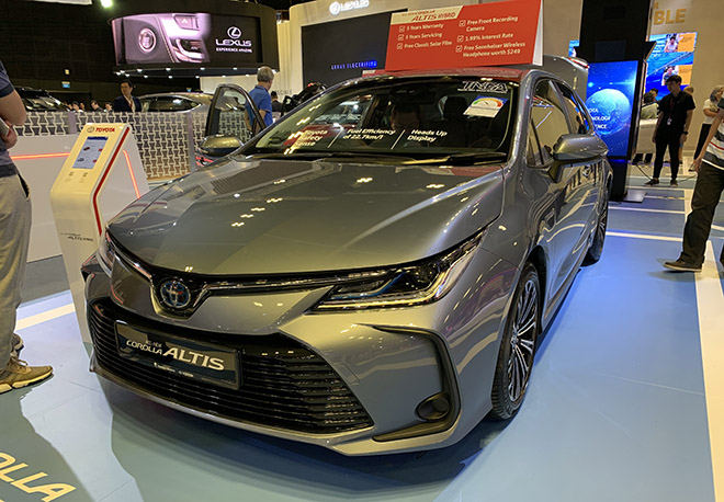 Cận cảnh Toyota Corolla Altis 2020 hoàn toàn mới tại Singapore Motor Show - 1