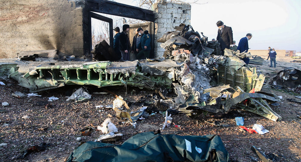 Khoảnh khắc tên lửa Iran khai hỏa bắn rơi máy bay Ukraine chở 176 người - 1