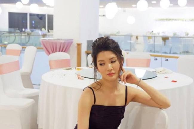 Phạm Huyền Trang (sinh năm 1986) chính là cô con gái cưng của "Táo Giao thông" Chí Trung được khá nhiều người biết đến với nhan sắc nổi bật.