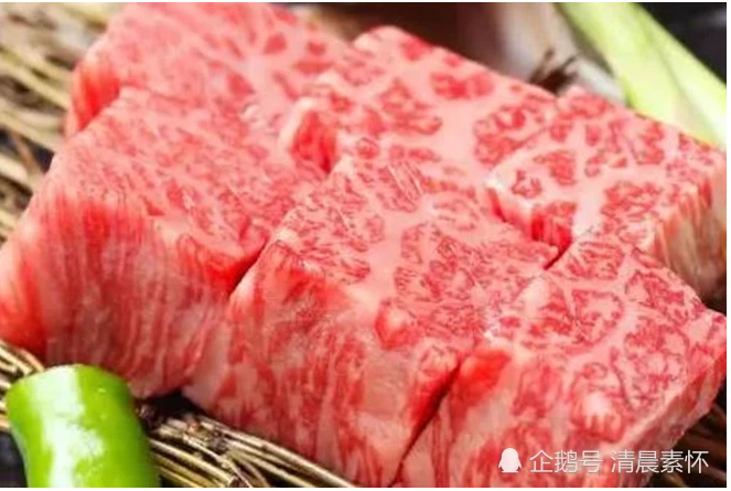 Loài bò đắt nhất thế giới, giá lên tới 1,7 tỷ đồng/con - 1