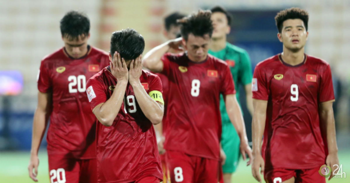 U23 Việt Nam bị loại đáng tiếc: Quang Hải ôm mặt như muốn khóc