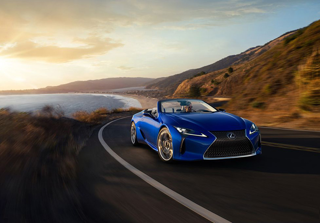 Lexus LC500 Convertible 2021 đầu tiên xuất xưởng, giá 48 tỷ đồng - 1