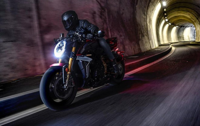 "Ông trùm" MV Agusta xác nhận sự xuất hiện động cơ 950cc mới và mô hình 350cc - 1
