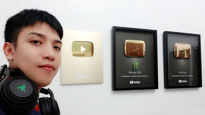Chàng trai là YouTuber tỷ view hot nhất VN gặp rắc rối không ngờ vì dịch bệnh virus corona - 1