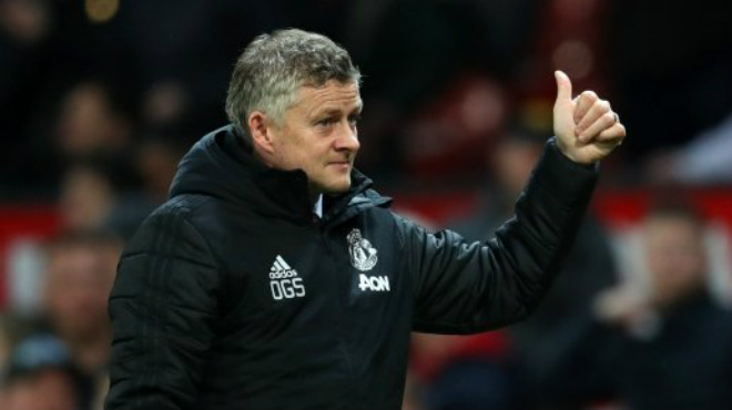 MU chao đảo do virus Corona: Tân binh Ighalo lỡ hẹn, Solskjaer ngán ngẩm - 2
