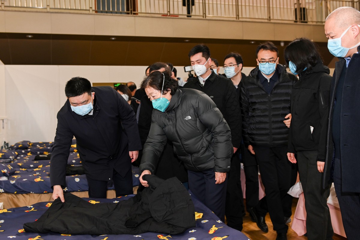 Virus Corona: 1.100 người chết ở Trung Quốc, số ca nhiễm mới giảm mạnh - 1