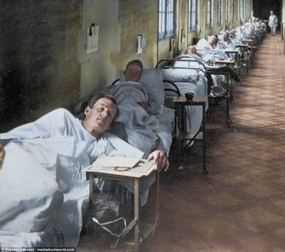Грипп умирают люди. Пандемия гриппа 1918. Эпидемия испанского гриппа в 1918.
