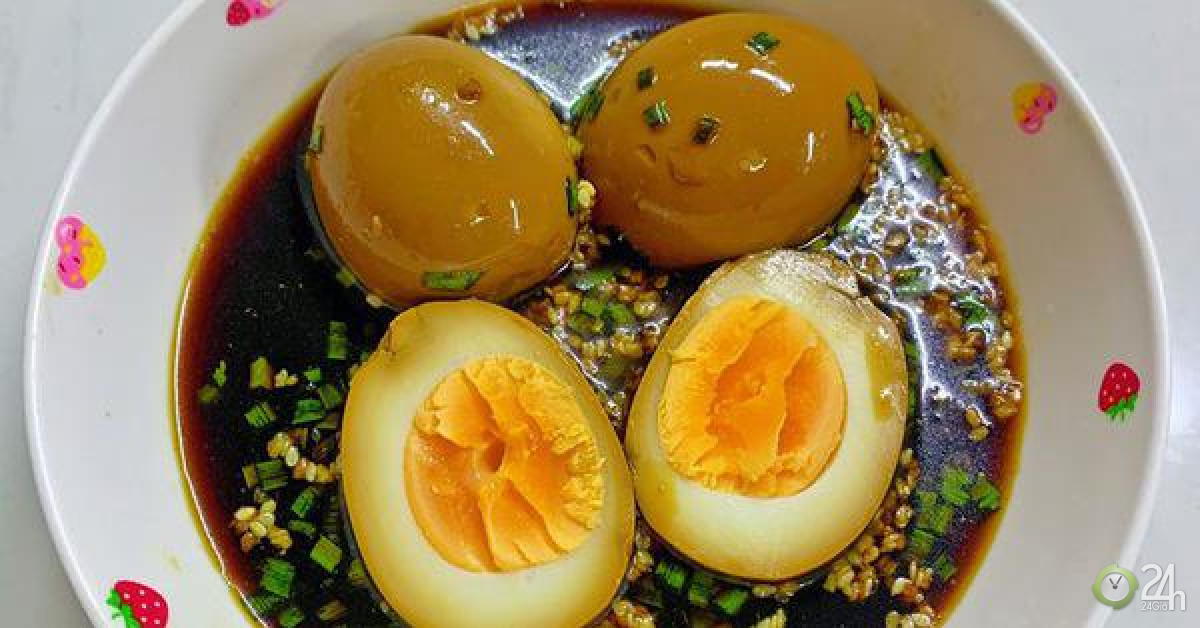 Hướng dẫn cách làm món trứng ngâm tương Hàn Quốc siêu đơn giản, dễ làm