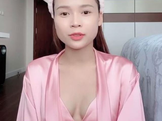 10 mẹo đơn giản để quý ông mặc đẹp khi đi làm-Bí quyết mặc đẹp 19 Mặc khiêu khích khi livestream: ”Mỹ nữ Việt sở hữu 50 tỷ đồng”, Chi Pu gặp rắc rối