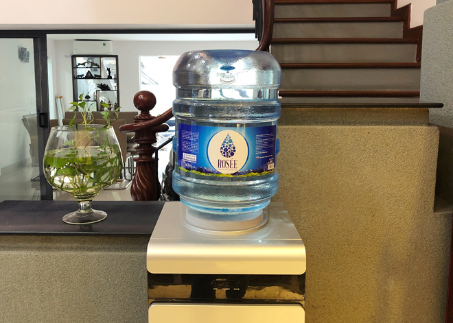 Nước tinh khiết Rosée Water - sản phẩm mới của Nước Đá Hồng Phúc vừa tung ra thị trường - 1