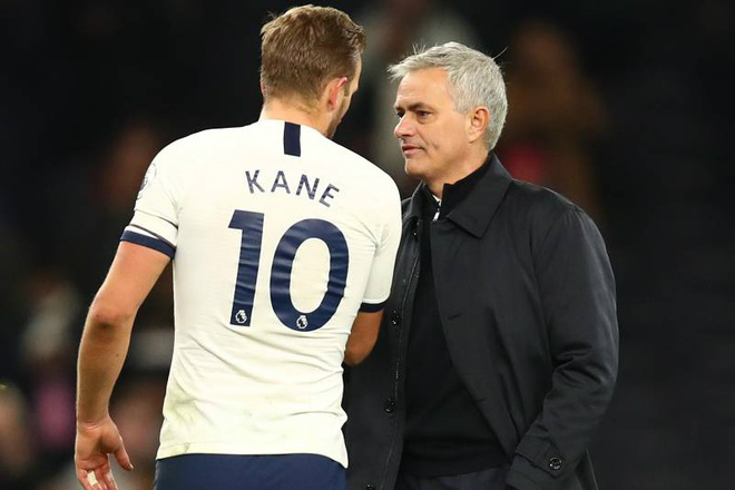 "Bom tấn" Harry Kane đến Juventus 200 triệu euro, đá cặp Ronaldo? - 1