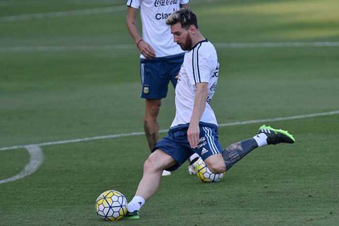 Messi – Ronaldo đọ giá trị đôi chân: Ngỡ ngàng chênh lệch 647 triệu euro - 1