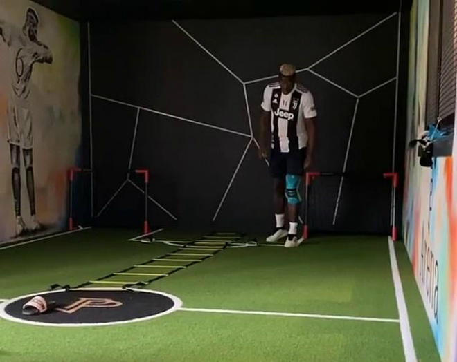 Pogba chọc giận fan MU: Ngang nhiên mặc áo Juventus, lộ lí do ngỡ ngàng - 1