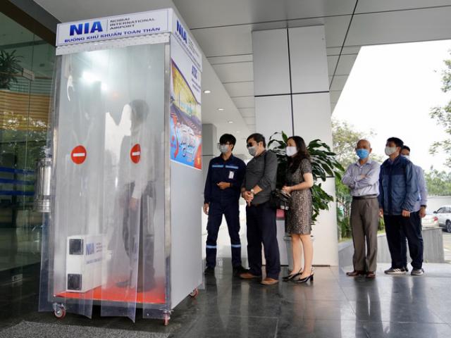 Sân bay Nội Bài sản xuất thành công buồng khử khuẩn toàn thân chỉ trong 3 ngày