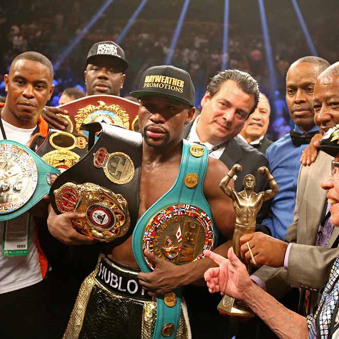 Mayweather hân hoan vào "Ngôi đền huyền thoại", đấm hạ ...