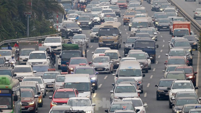 Cầu Nhật Tân "thất thủ" trong ngày cuối nghỉ Tết Dương lịch - 6