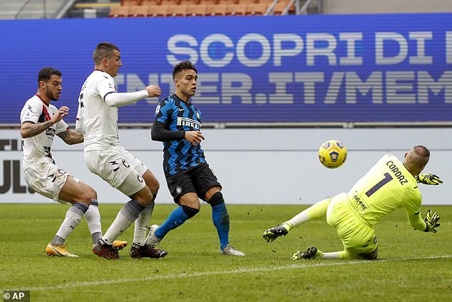 Video Inter Milan - Crotone: 8 bàn choáng váng, hat-trick siêu sao - 1
