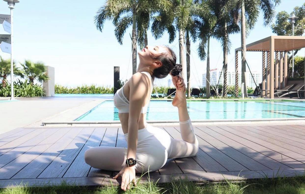 Angela Phương Trinh cơ bắp săn chắc chứng minh "ăn chay đủ năng lượng tập gym" - 4