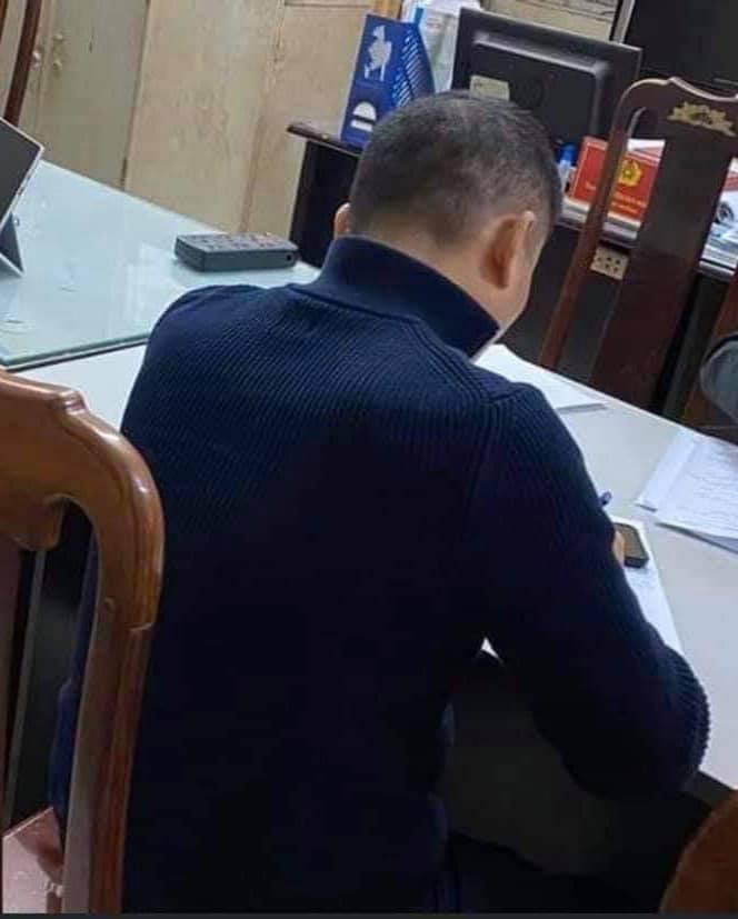 Lời khai của tài xế đánh người gãy răng vì bị nhắc dừng đèn đỏ quá lâu - 1