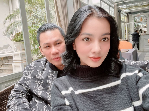 Những cặp đôi "chú già cưa đổ người đẹp" trong showbiz Việt - 1