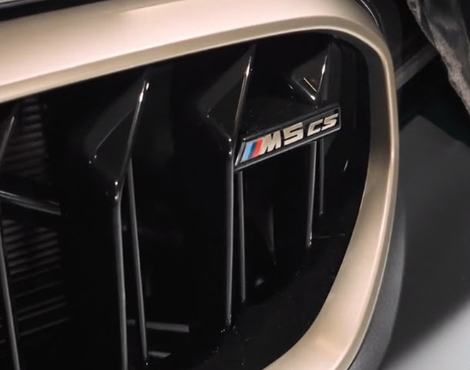 Xe hiệu suất cao BMW M5CS hé lộ một số hình ảnh đầu tiên - 1