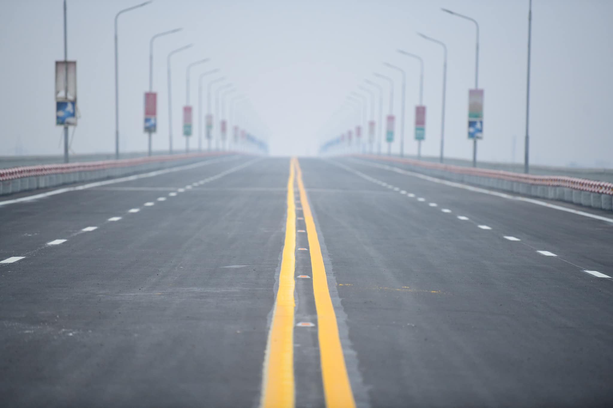 Cây cầu 2 tầng độc nhất trên sông Hồng chính thức thông xe sau cuộc “đại phẫu” - 9