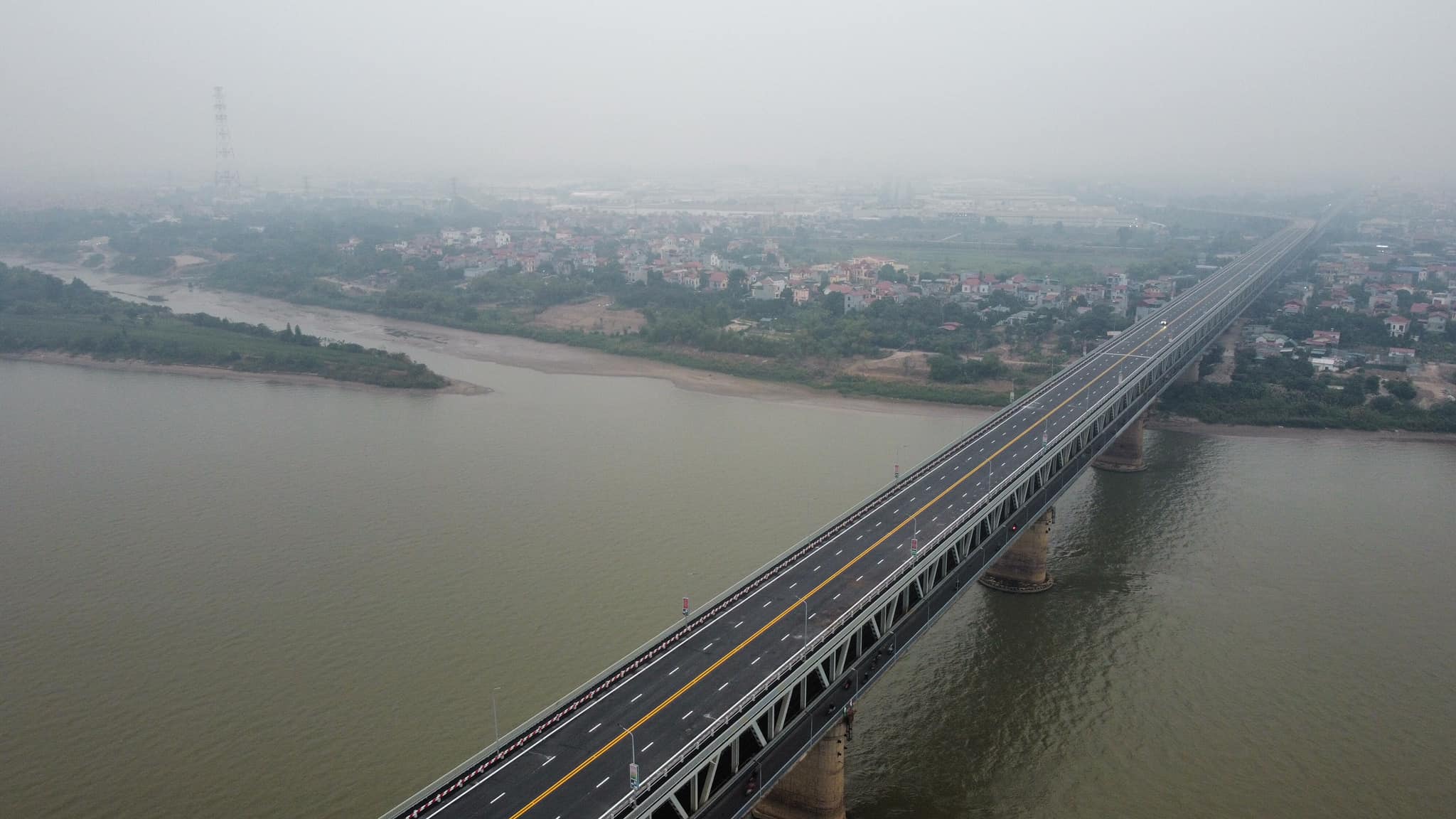 Cây cầu 2 tầng độc nhất trên sông Hồng chính thức thông xe sau cuộc “đại phẫu” - 16