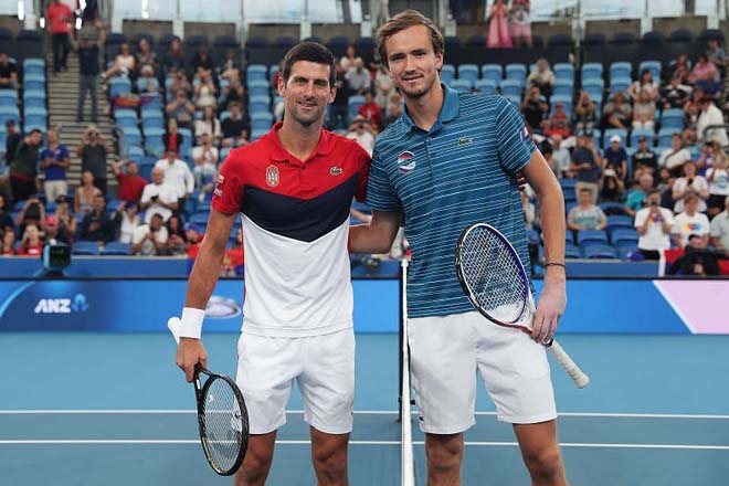 Nóng nhất thể thao tối 8/1: Hậu bối Medvedev ca ngợi Djokovic hết lời - 1
