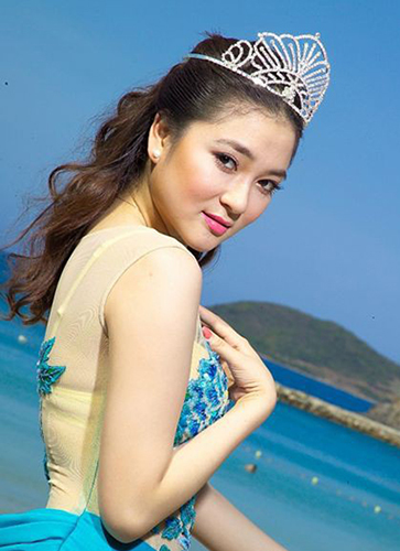 Sau 16 năm đăng quang, Nguyễn Thị Huyền tăng 16 cân đẹp tròn trịa quyến rũ hơn xưa - 3