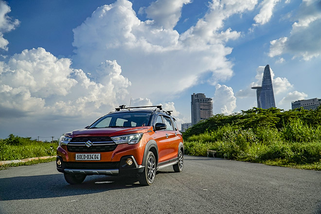 Giá lăn bánh xe SUV Suzuki XL7 trong tháng 1/2020 - 1
