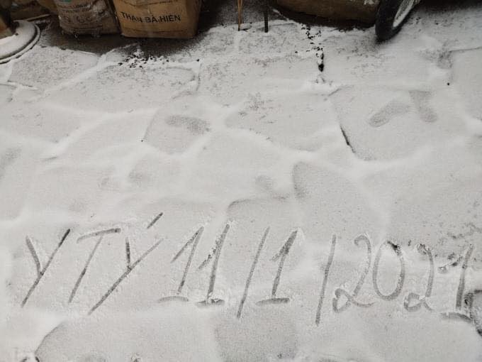 Ảnh: Tuyết rơi phủ trắng Y Tý và Sa Pa, ngỡ như lạc bước ở trời Âu - 4