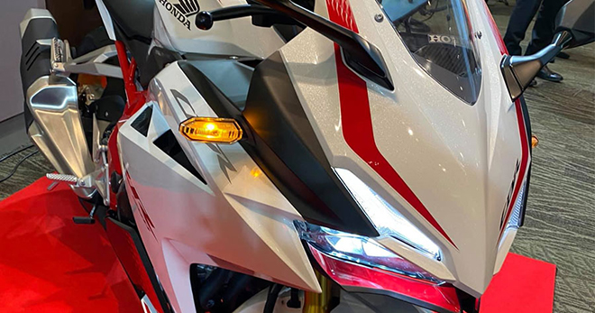 Giá xe Honda CBR150R 2023 cập nhật mới nhất hôm nay