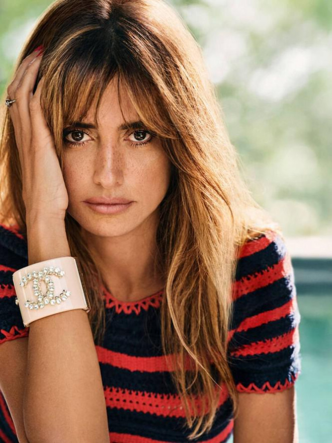 Ngỡ ngàng sắc đẹp nóng bỏng của tình cũ Tom Cruise - 7