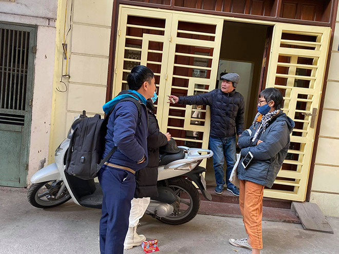 Sáng tỏ lý lịch 2 chị em bị bỏ rơi ngoài trời rét ở Hà Nội kèm tờ giấy ghi "bố mẹ đã chết" - 2