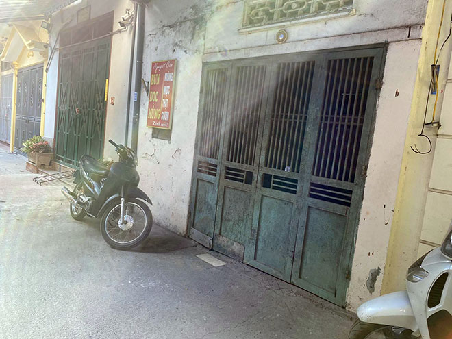 Sáng tỏ lý lịch 2 chị em bị bỏ rơi ngoài trời rét ở Hà Nội kèm tờ giấy ghi "bố mẹ đã chết" - 3