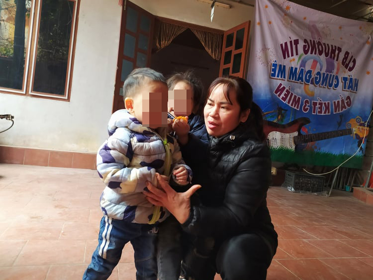 Tin tức 24h qua: Nữ hành khách nhận lại nhẫn kim cương sau 3 ngày đánh rơi trên máy bay - 2