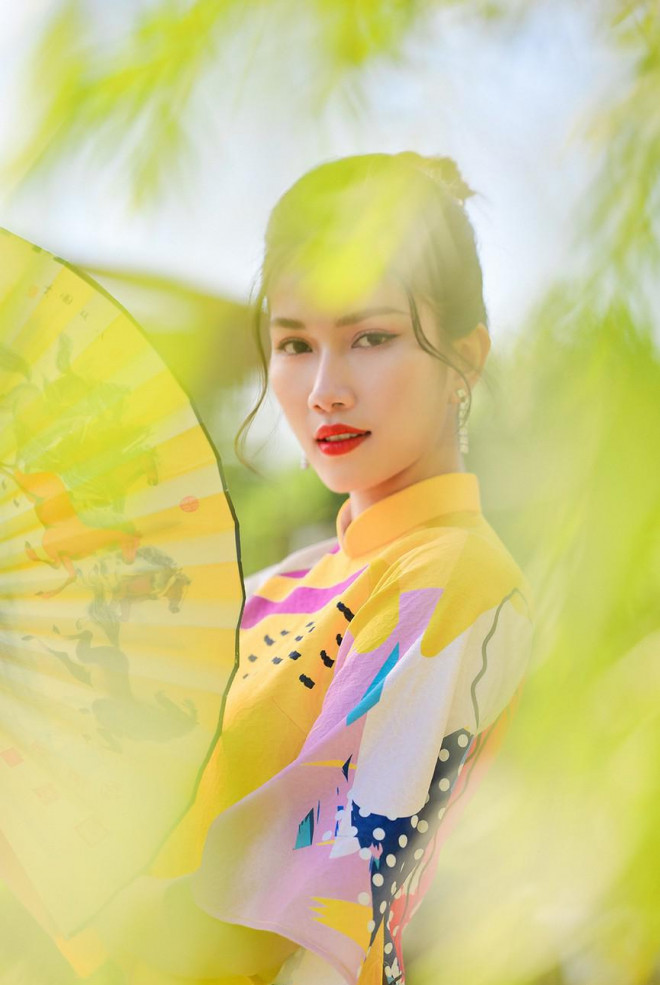 Á Hậu Phương Anh - Ngọc Thảo khoe trọn thần thái xinh đẹp, yêu kiều với áo dài Tết - 4