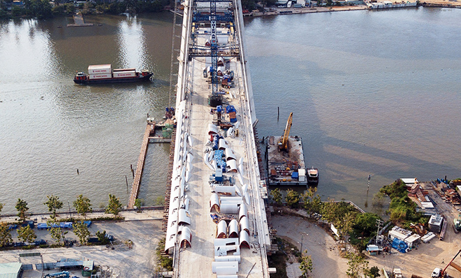 Ảnh: Cầu biểu tượng mới ở TP.HCM bắc qua sông Sài Gòn “đứng hình” sau 5 năm khởi công - 10