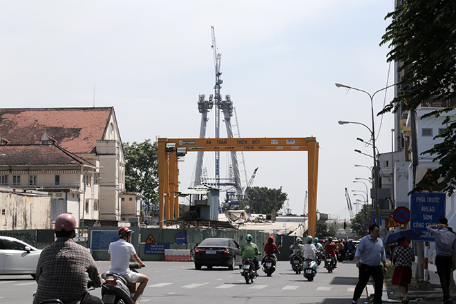 Ảnh: Cầu biểu tượng mới ở TP.HCM bắc qua sông Sài Gòn “đứng hình” sau 5 năm khởi công - 6