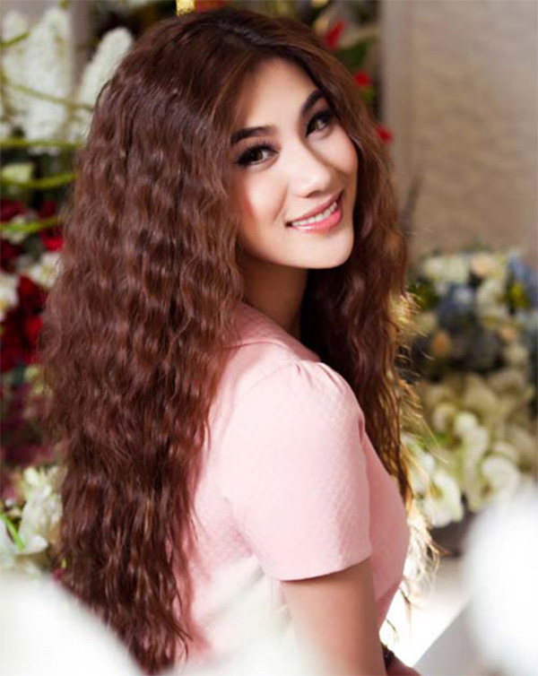 15 Kiểu tóc dài đẹp cho nữ thịnh hành nhất dẫn đầu xu hướng hiện nay - 7