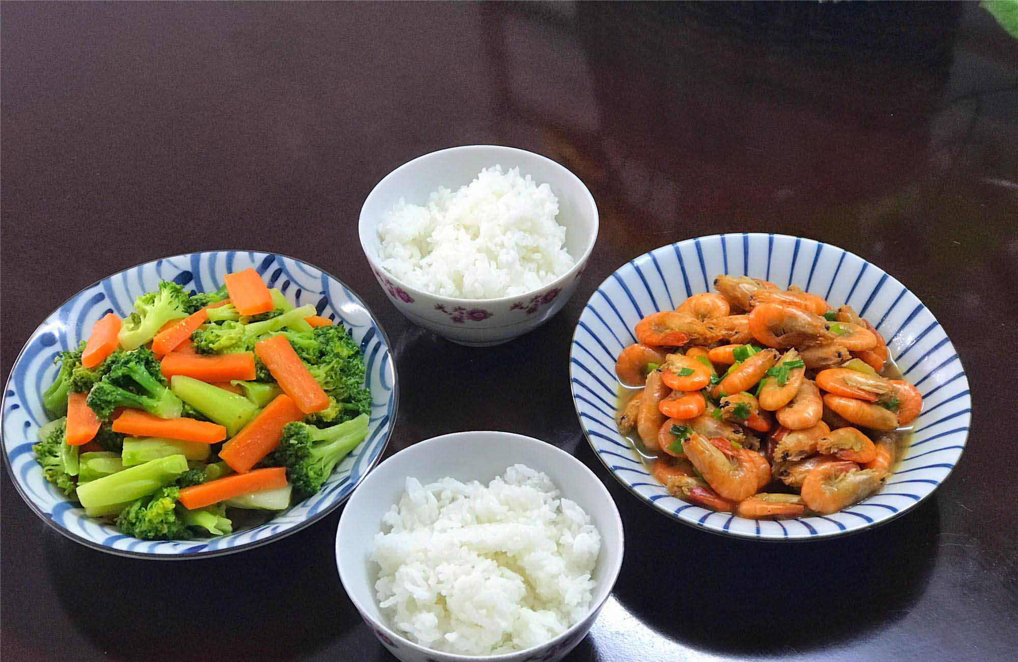 Khỏi vắt óc thực đơn cho cả tuần tới, mỗi bữa chỉ đơn giản 2-3 món là đủ - 1
