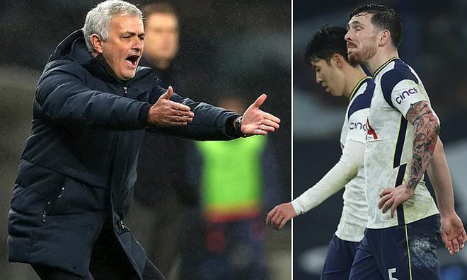 Tottenham hụt top 4: Mourinho tức giận đội nhà, coi trò cũ như kẻ điên - 1