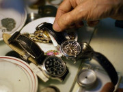 Sự thật khi đồng hồ cao cấp được bán với giá rẻ 90% đang hot trên thị trường