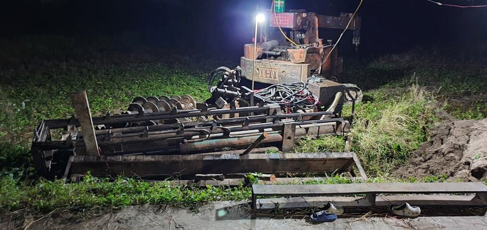 Diễn biến mới vụ máy ép cọc đè chết 2 cháu nhỏ ở Bắc Ninh - 2