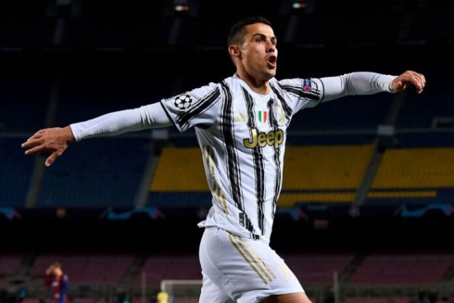 Rộ tin Ronaldo ở lại Juventus tới 38 tuổi rồi theo chân Messi sang Mỹ? - 1