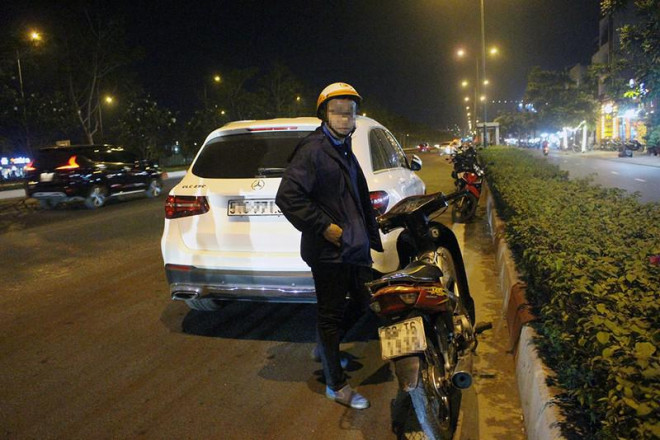 Thanh niên có cồn tự lao vào chốt CSGT nói: “Em chạy từ tốn“ - 3