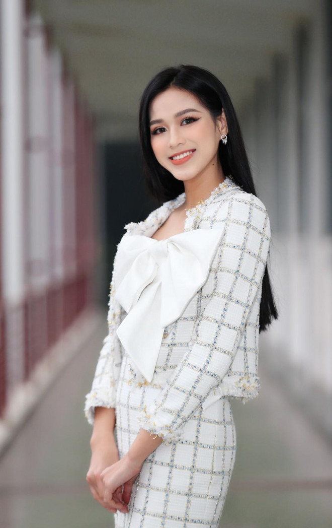 Hoa hậu Đỗ Thị Hà và Á hậu Phương Anh, Ngọc Thảo giản dị vẫn cực xinh đẹp - 4