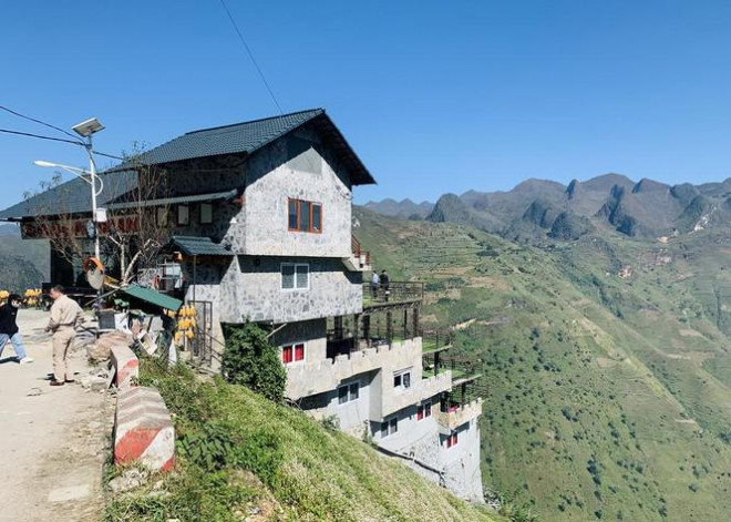 Hà Giang kiểm tra thực tế, công trình Panorama Mã Pì Lèng cải tạo vẫn sai - 4